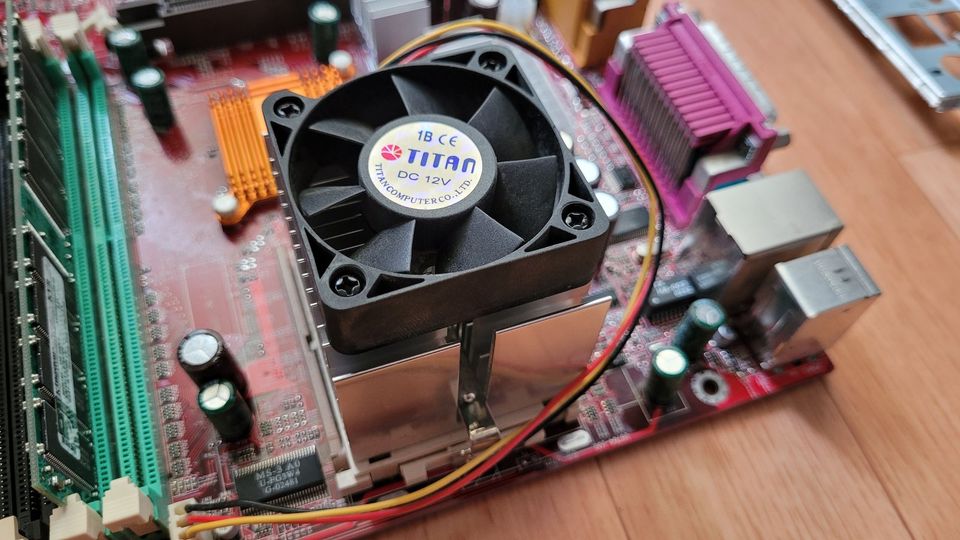 MSI KT2 Combo AMD Athlon 1800+ 1 GB Ram Motherboard in Leipzig