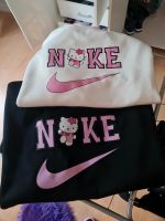 Zuckersüße Nike × Hello Kitty Pullover Köln - Nippes Vorschau