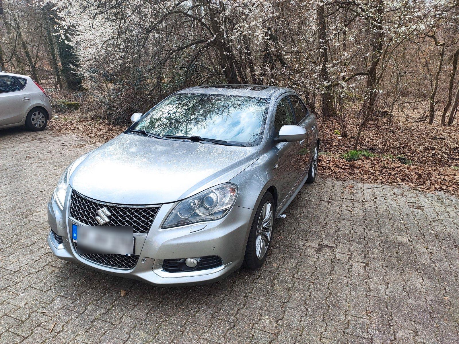 Abbildung des Autos Suzuki Kizashi 2.4 SPORT…