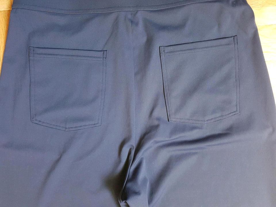 Halara Stoffhose mit Knopfleiste & 4 Taschen XL marineblau in Fichtenau