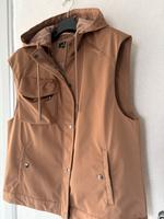 Monari Weste Beige Braun Camel Abnehmbare Kaputze Gr 42 Nordrhein-Westfalen - Paderborn Vorschau
