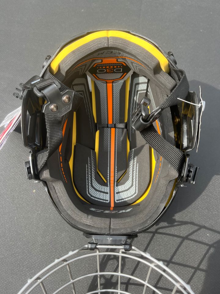 Eishockey Helm CCM Fitlite 3DS Combo Youth /Größe S in Harsefeld
