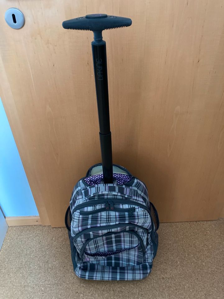 Dakine Rucksack mit Rollen / Trolley / Koffer / Tasche / Schule in Saarlouis