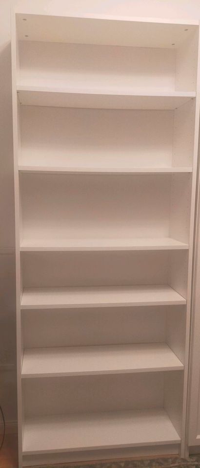Ikea Billy (Bücher) Regal weiß 80x28x202 cm in Börnsen