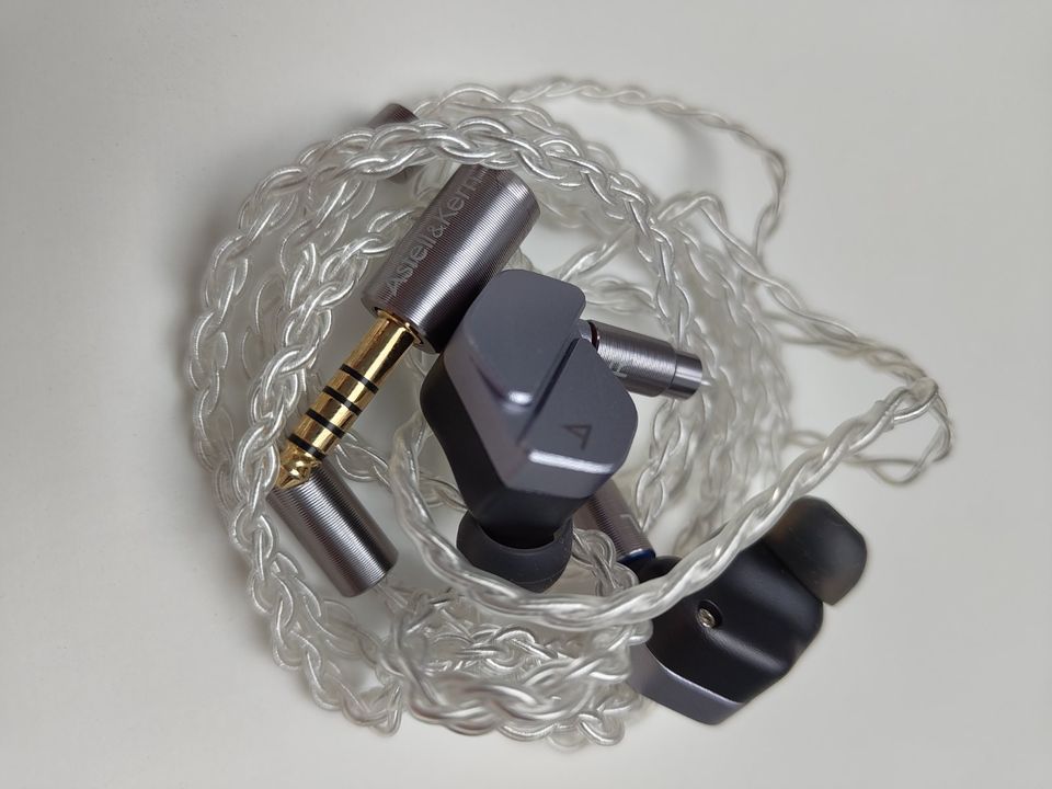 Kopfhörer Astell & Kern ZERO2 IEM in Essen