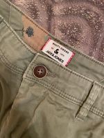 Jack&Jones Short Hose Blumenmuster Gr. Regular L Aubing-Lochhausen-Langwied - Aubing Vorschau