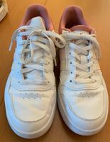 Adidas Sneaker super Zustand Hessen - Hammersbach Vorschau