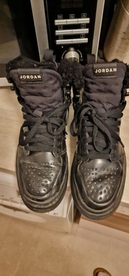 Nike Air Jordan 1 Winterschuhe Größe 40.5 in Leipzig - Nordwest | eBay  Kleinanzeigen ist jetzt Kleinanzeigen