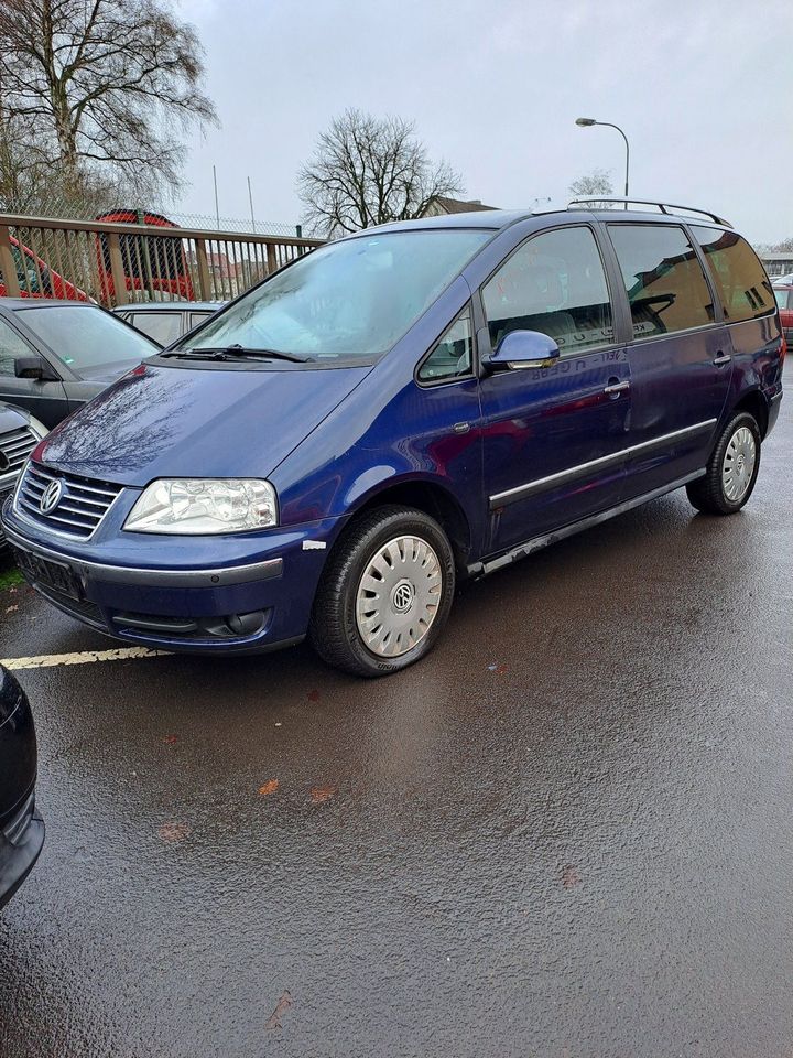 VW Sharan "Schlachtfest" Trendline -Freestyle- 2,0TDI 140PS LD5Q in Neuhof