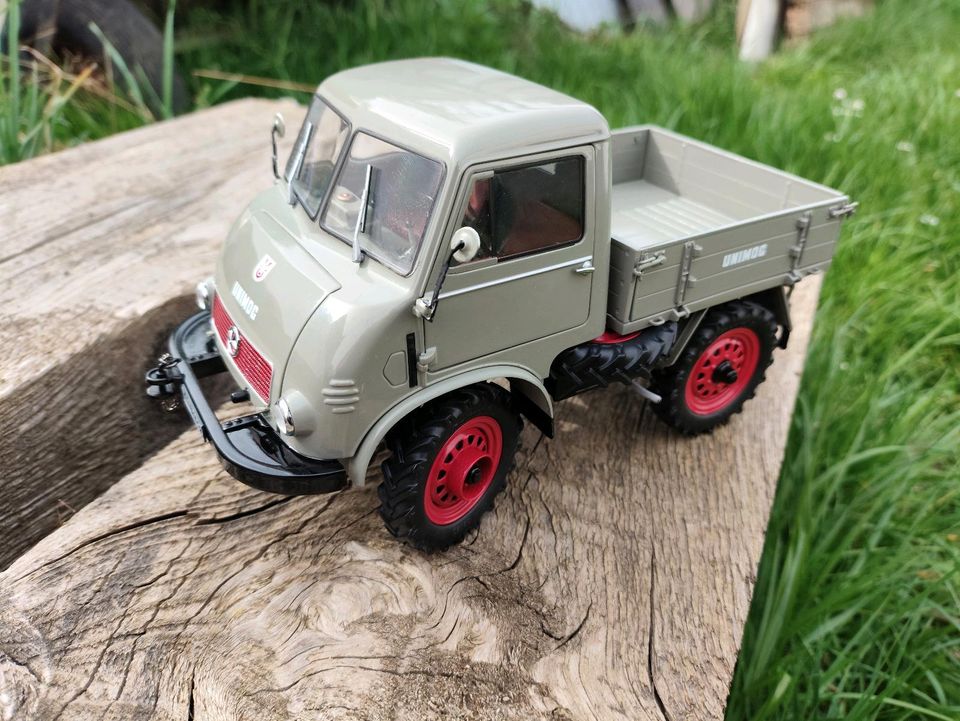 Schuco 1:18 Unimog 401 Westfalia Kabine Froschauge in Büdingen