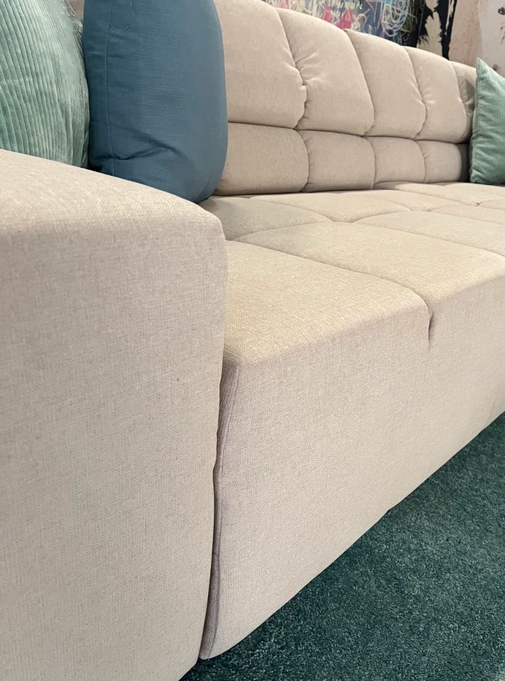 Sofa Couch Wohnlandschaft L Form mit Elektrofunktion in Düsseldorf