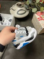 NEU Puma kinder sneaker Schuhe gr19 Nordrhein-Westfalen - Mülheim (Ruhr) Vorschau