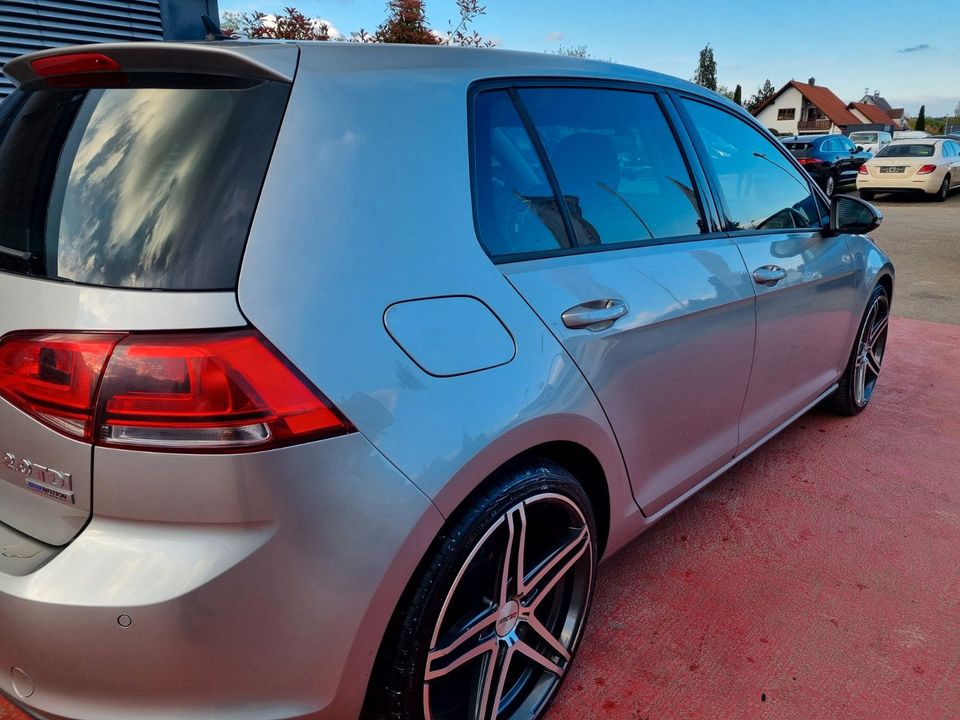 Volkswagen Golf VII Lim. Highline BMT 19"Alufelgen in Weißenhorn