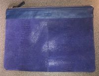 Royalblaue Clutch von OSPREY LONDON aus besonderem Leder, wie neu Hessen - Münzenberg Vorschau