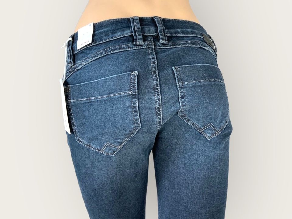 GANG Jeans Nikita 26 30 31 32 -NEU- 39€* zzgl Versand in Troisdorf