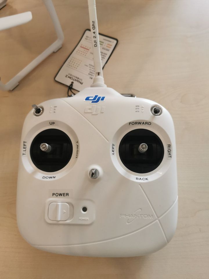 DJI Phantom 2 mit Fernbedienung in Apolda