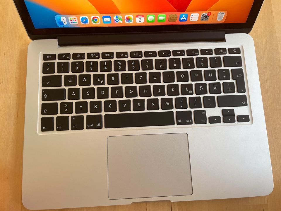 MacBook Pro 2015 13“ 8GB RAM 256GB SSD Intel Core i5 OVP in Berlin