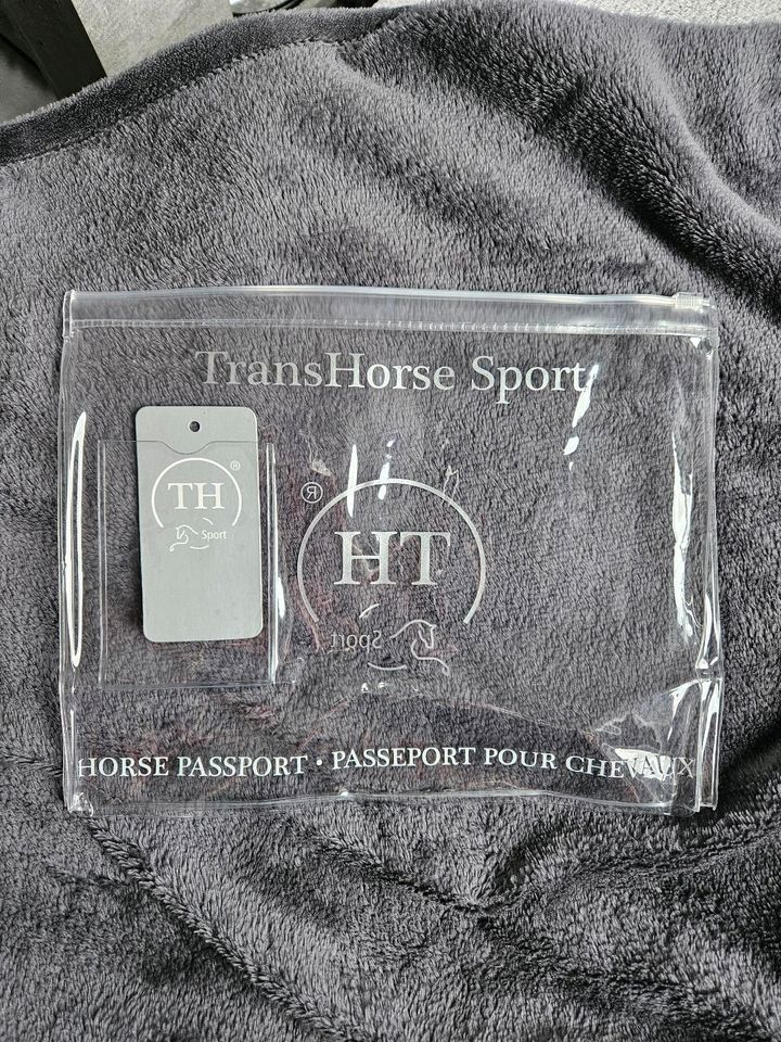 TransHorse Sport praktisches Boxenschild und Equidenpass Hülle in Nordwalde