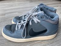 NIKE / gefütterte Turn Schuh / Gr. 40 / grau /sehr guter Zustand Nordrhein-Westfalen - Ascheberg Vorschau