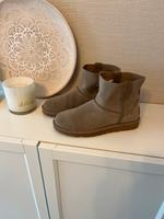 Ugg mini Sommerstiefelette Niedersachsen - Ostercappeln Vorschau