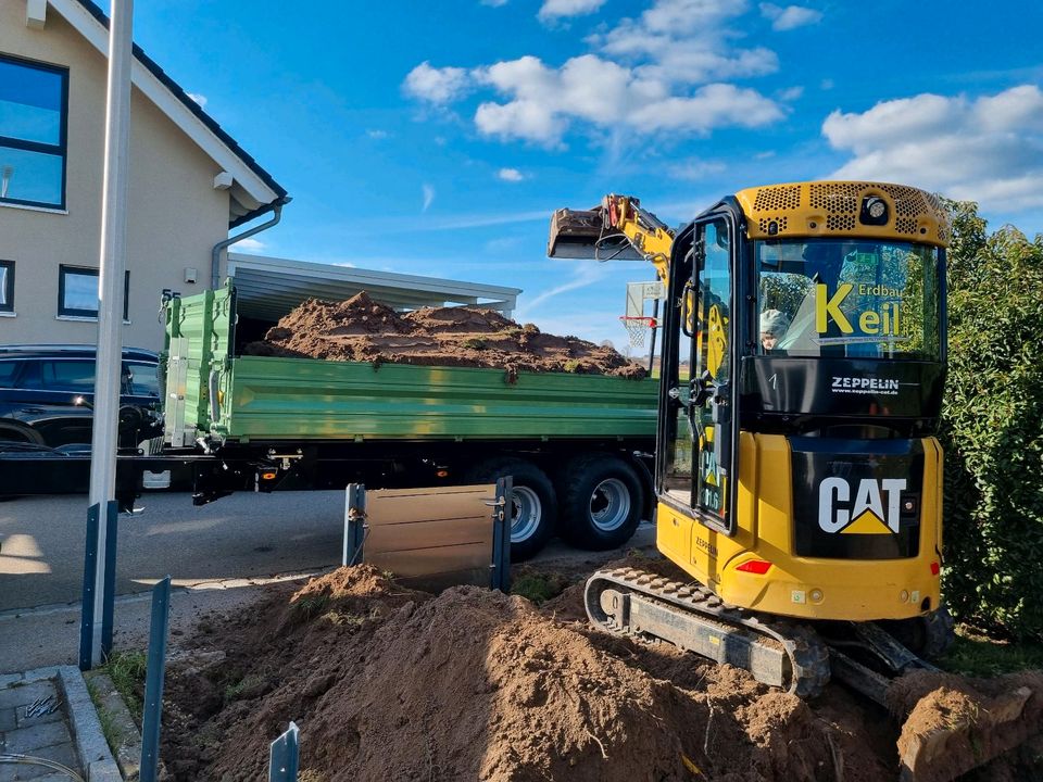 Erdarbeiten, Erdbau, Transport von Schüttgüttern in Leutershausen