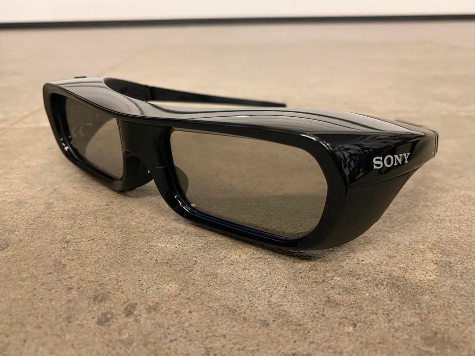 3x Sony 3D Glasses Shutterbrillen für Bravia - TDG-BR-200/250 in  Nordrhein-Westfalen - Siegburg | Weitere TV & Video Artikel gebraucht  kaufen | eBay Kleinanzeigen ist jetzt Kleinanzeigen