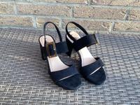 S.Oliver Sandalen Sandaletten Absatz Schuhe Schwarz Gr. 36 Nordrhein-Westfalen - Pulheim Vorschau