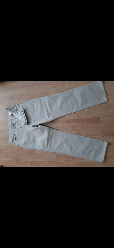 "Wrangler" Jeans beige, comfort fit, Gr. 33 in Köln