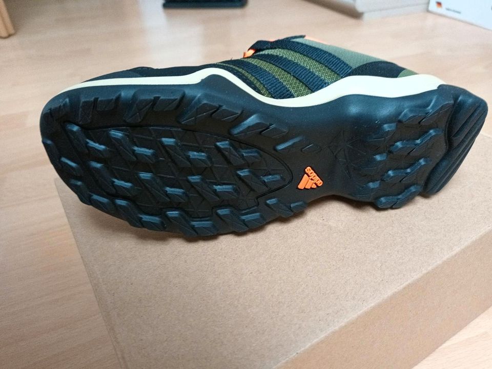 Adidas TERREX AX2R K Junge Outdoor Gr 32 neu in Empfingen