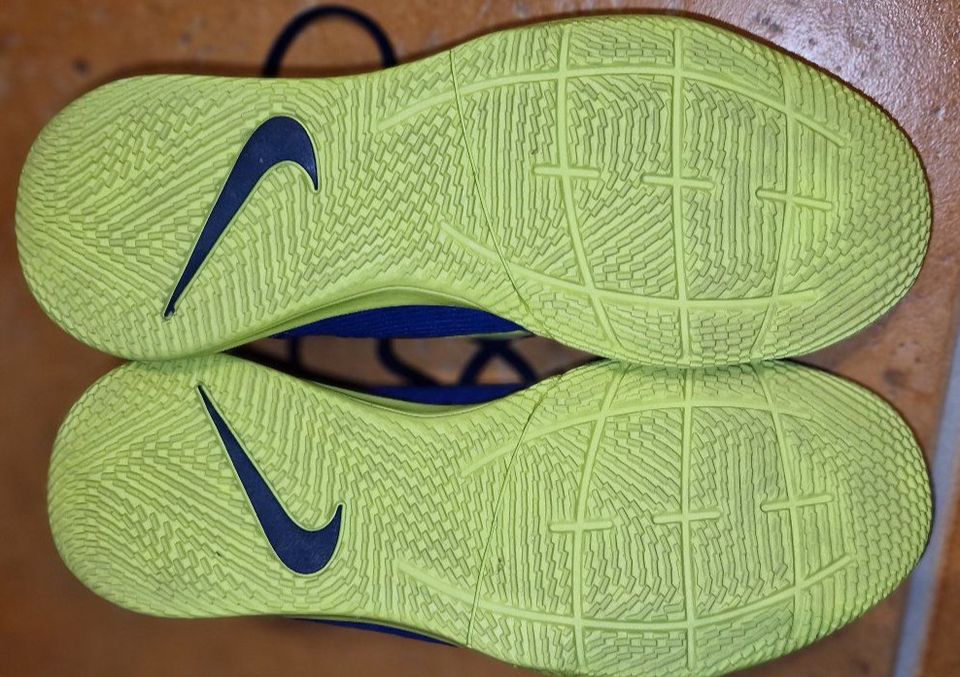 Hallenschuhe Nike Mercurial in lina/gelb Größe 37,5 in Bispingen