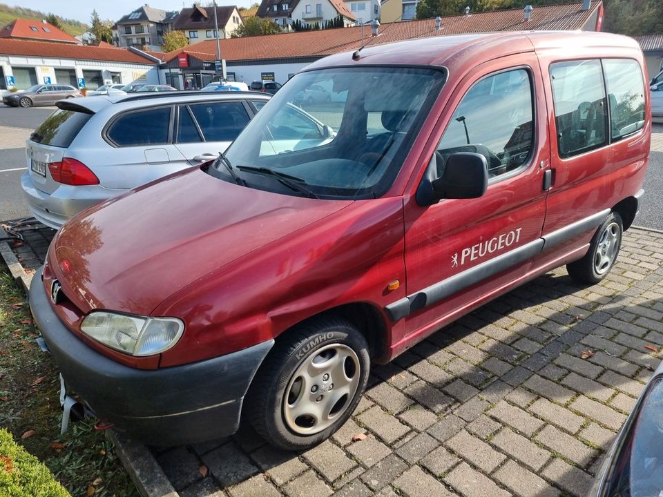 Peugeot Partner 1.8 Klima Tüv10/2025 5 Sitze Anhkp FuZv in Randersacker