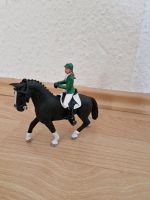 Schleich Turnierpferd Springpferd mit Reiterin Nordrhein-Westfalen - Detmold Vorschau