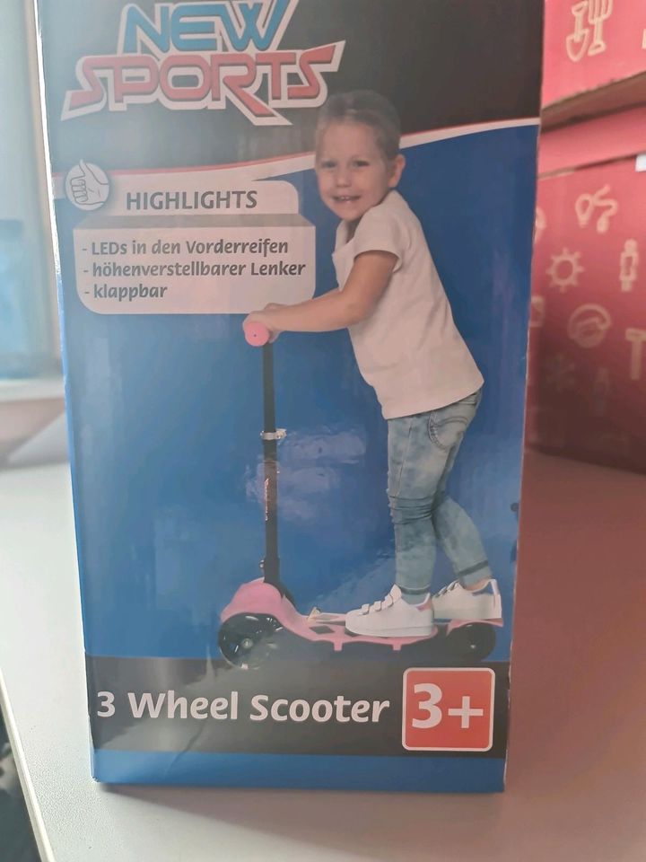 New sports scooter ab 3 J in Emmendingen