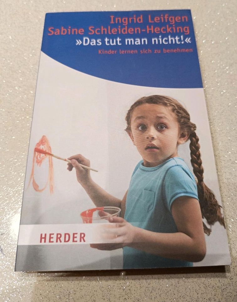 Buch "Das tut man nicht" zu tauschen in Freinsheim