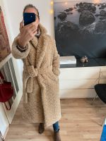 Zara Mantel lang Beige Teddy classy edel warm Frankfurt am Main - Nordend Vorschau