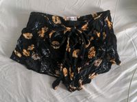 Kurze Sommerhose von Pull&Bear mit Blumen Bielefeld - Bielefeld (Innenstadt) Vorschau