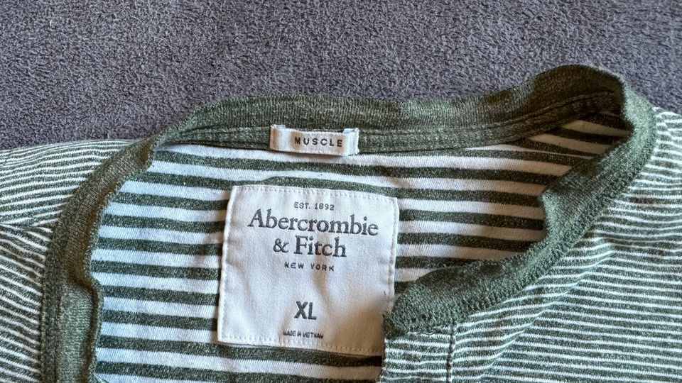 Abercrombie and Fitch Shirt XL in Priestewitz