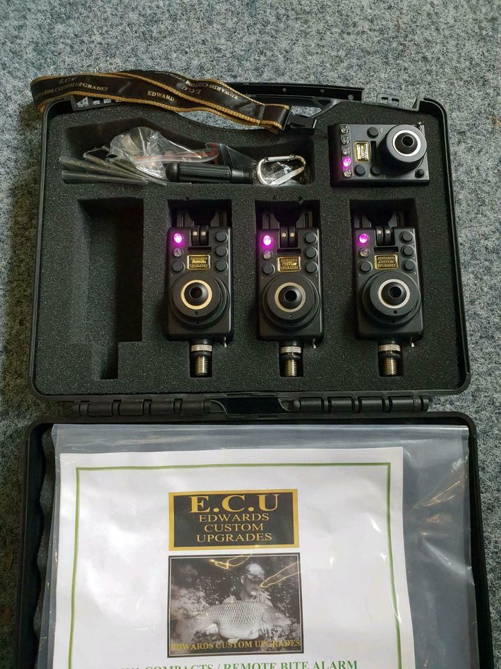 E.C.U Compact MK1 Bissanzeiger mit Purple LED 3er Set + Funkbox in Bad Bentheim