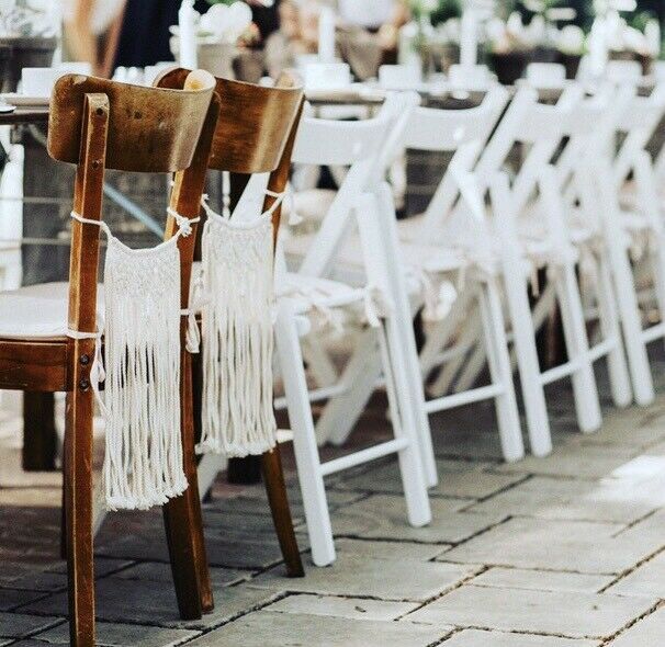 Boho Hochzeit Trauung Stühle Stuhl Tisch mieten leihen in Sommerhausen Main