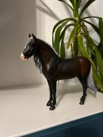 Breyer Traditional Dominante XXIX Repainted unikat München - Au-Haidhausen Vorschau