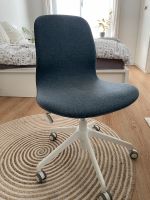 Schreibtisch Stuhl Bürostuhl Langfjäll Ikea blau weiß Berlin - Steglitz Vorschau