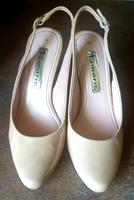 Tamaris Sling-Pumps, Lack, beige Gr. 39 Häfen - Bremerhaven Vorschau