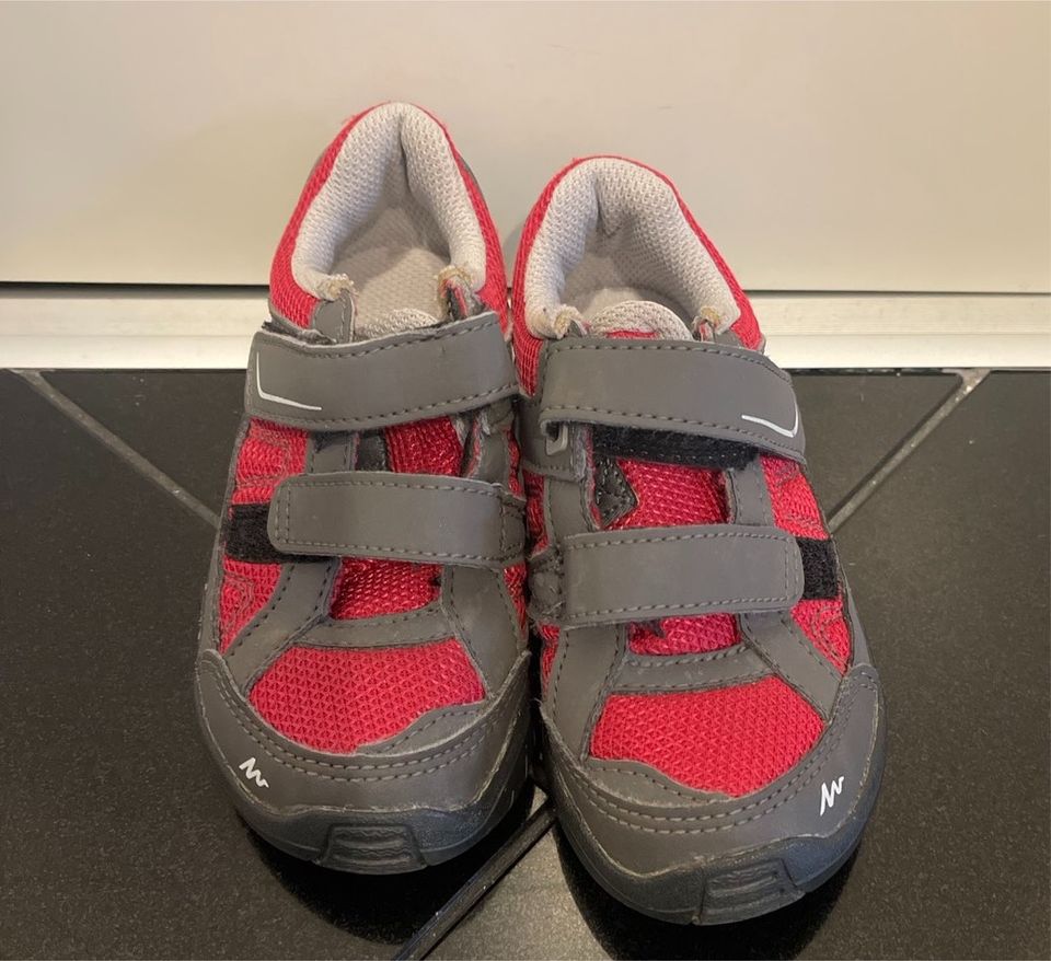 Kinderschuhe/Wanderschuhe  Quechua essensole Gr.24 in Wiehl