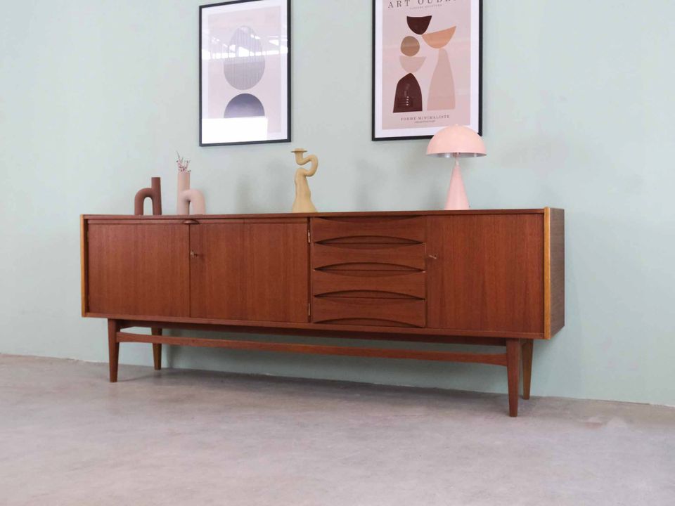 Vintage teak Sideboard dänisch 50er 60er 70er MidCentury in Gießen