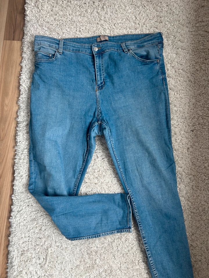 H&M Damen Jeans in Beckum