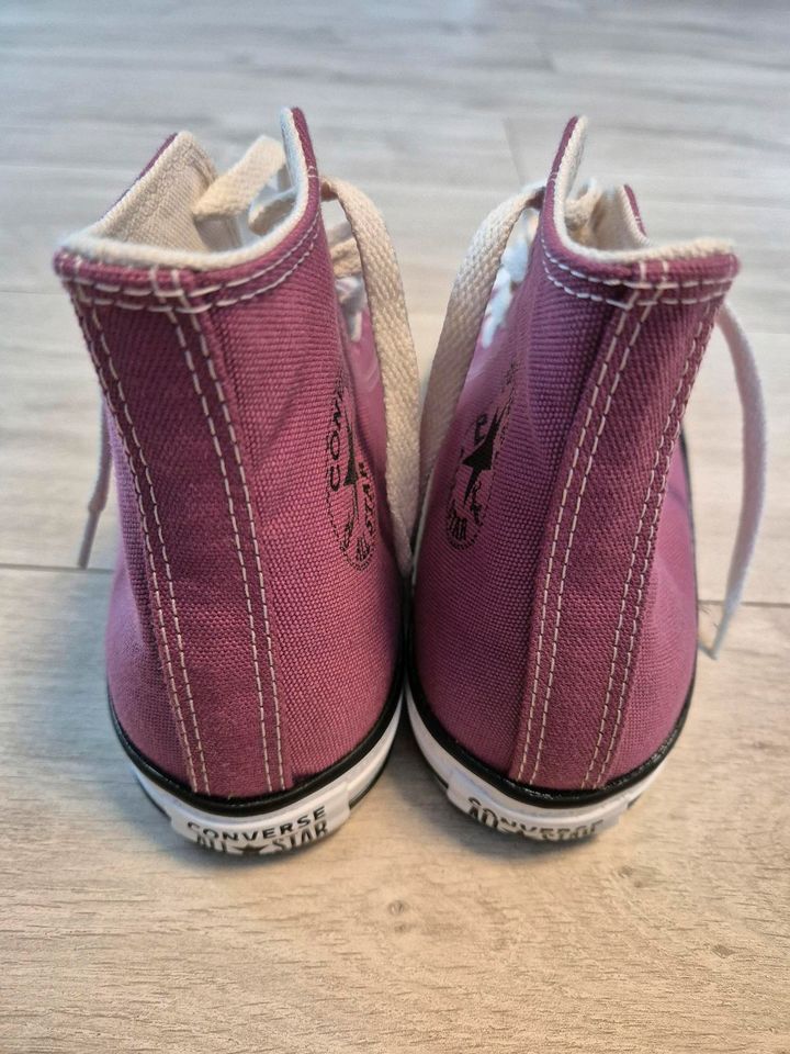 Converse rosa/violett Gr.37,5 in Haibach Unterfr.