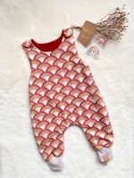 Handmade Baby Strampler/ Overall / mitwachsend/ Regenbogen Gold Nordrhein-Westfalen - Porta Westfalica Vorschau