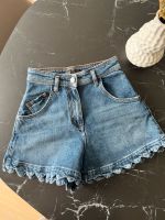 Jeans Shorts von Maje, kurze Hose 34 Sandro Baden-Württemberg - Kirchheim unter Teck Vorschau