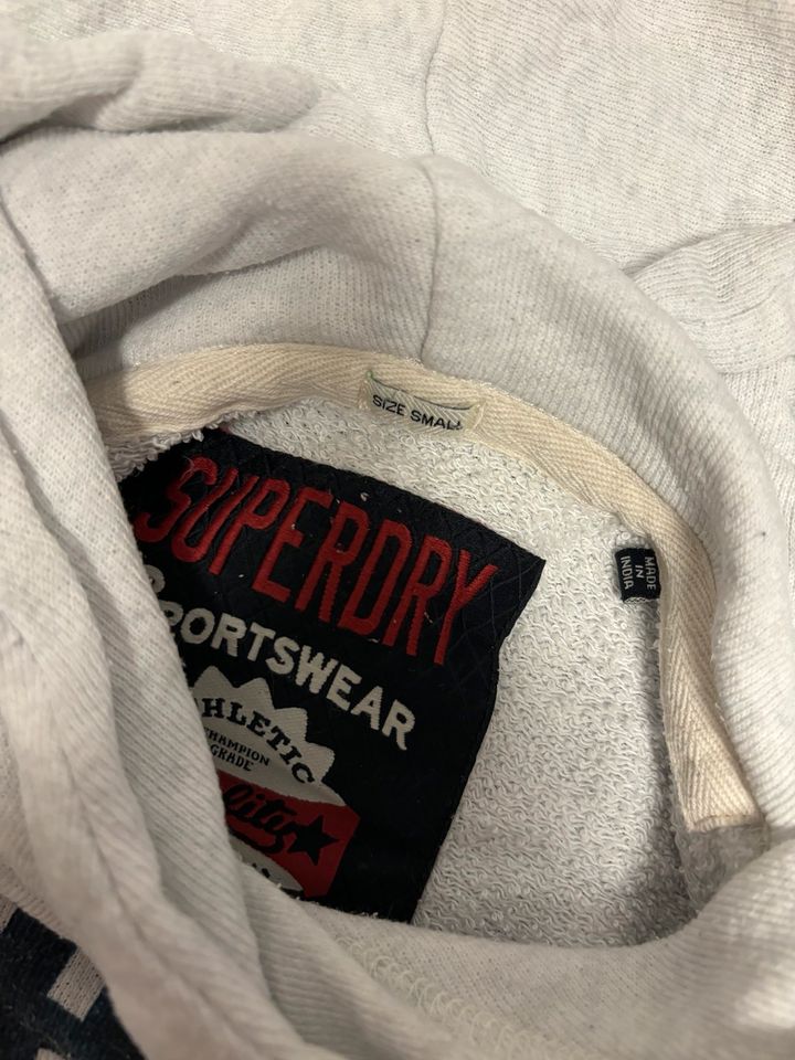 Superdry Pullover in Lalling