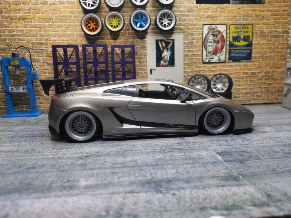 Modellaut 1/18 Lamborghini Gallardo Superleggera in Waldkraiburg